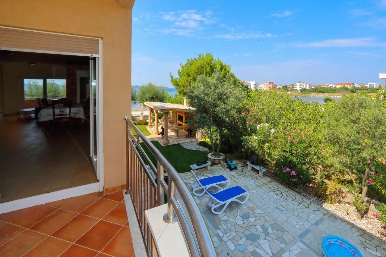 Villa Palma Sukošan Exterior foto
